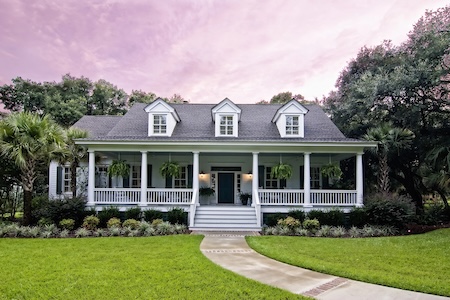 Why Summer Is the Best Time to Pressure Wash Your Home in Baton Rouge